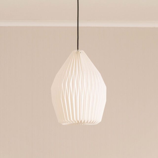 ValueLights Astrid Geometric Origami Teardrop Paper Pleated Easy Fit Lamp Shade in White - image 1