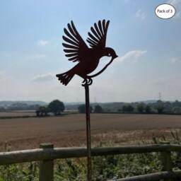Poppyforge Flying Robin on 4 Feet Pole (Pack of 3) - W15 x H137 cm in Bronze - thumbnail 1