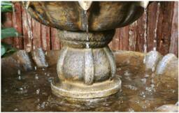 Primrose Antique Effect Water Feature Fountain Zuvan 2 Tier Outdoor 100cm in Stone - thumbnail 2