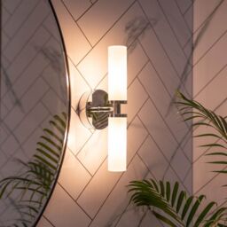 ValueLights Canya Up & Down 2 Way IP44 Rated Bathroom Frosted Reeded Glass Wall Light in Silver