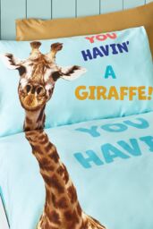Catherine Lansfield 'Havin A Giraffe' Reversible Duvet Cover Set in Aqua - Size: King - thumbnail 3
