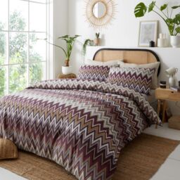 Portfolio Home Tyler Zig Zag Bedding Duvet Cover Quilt Set with Pillowcase in Purple - Size: Super King - thumbnail 1