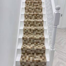 runrug Stair Runner Carpet - Soft & Comfortable, 0.43 Inch - 'Eclipse' in Beige - Size: 66 cm x 540 cm - thumbnail 3