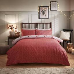 Smart Living Robin Brushed Cotton With Piping Flannelette Duvet Cover & Pillowcases in Red - Size: King - thumbnail 2