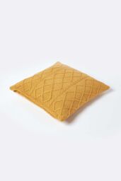 Homescapes Diamond Cable Knit Cushion Cover in Mustard - Size: 45 cm x 45 cm - thumbnail 3
