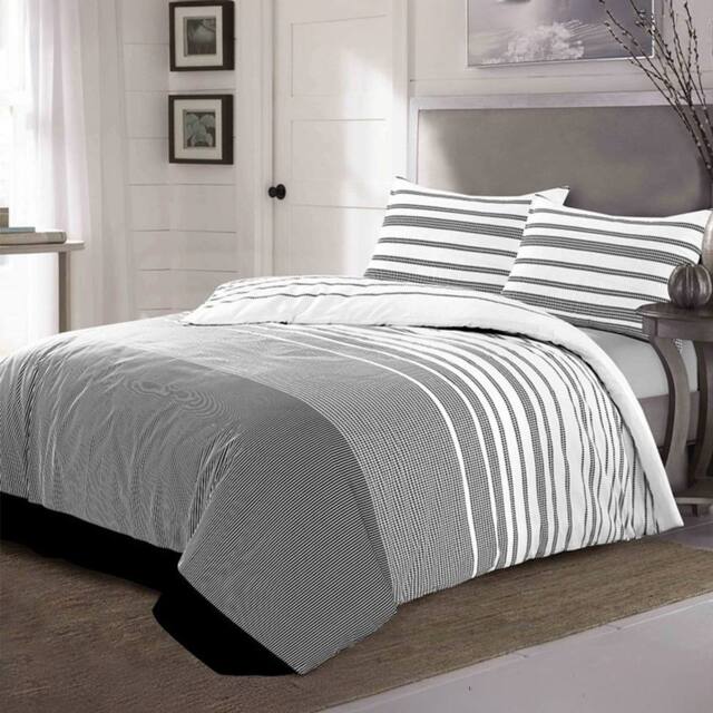 Snug City Duvet Cover & Pillowcase Set Stripe Monochrome Design Bed Linen in Black - Size: Single