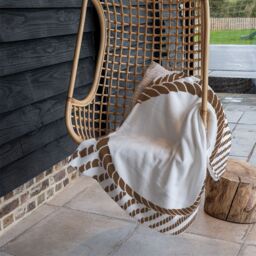 Benjamin Tate Design Rope Border Blanket in Natural - Size: 120 cm x 150 cm - thumbnail 4