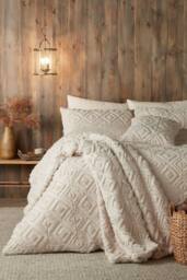 Fusion 'Geo Fleece' Fleece & Sherpa Filled Cushion in Natural - Size: 43 cm x 43 cm - thumbnail 2