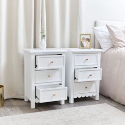 Melody Maison Pair Of Scalloped 3 Drawer Bedside Tables - Staunton White Range - thumbnail 6