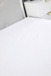 Snug City Fitted Sheet Polycotton Plain Dyed Extra Deep 25cm Bed Linen in White - Size: Super King - thumbnail 4