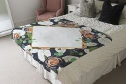 Benjamin Tate Design Decorative Flowers On Navy Blanket in Natural - Size: 120 cm x 150 cm - thumbnail 3