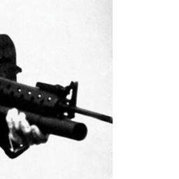 Scarface Say Hello To My Little Friend Poster in Black - thumbnail 2