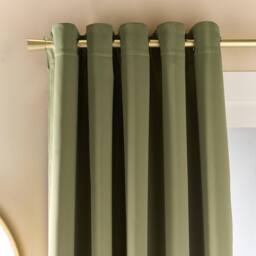 OHS Pair of Thermal Ready Made Eyelet Blackout Curtains in Olive - Size: 168 cm width x 137 cm drop - thumbnail 3