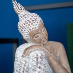 Madison & Mayfair Small Sitting Resin Buddha Ornament in Stone - thumbnail 7