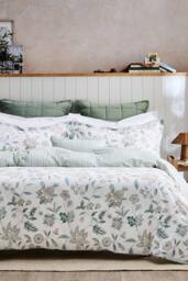 CHRISTY 'Kew' Floral Stripe Reversible Cotton Sateen Duvet Cover Set in Aqua - Size: King - thumbnail 4