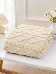 Dyzi Cable Style Blanket - Extrasoft Textured Decorative Throw 150 x 200cm in Natural - Size: 150 cm x 200 cm - thumbnail 5