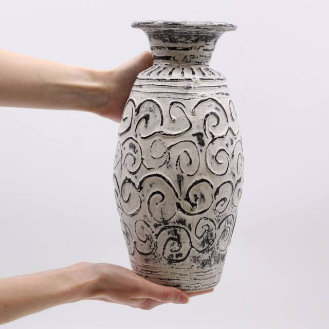 Serenityy Lombok Swirls Shaped Ceramic Vase - Cream - image 1