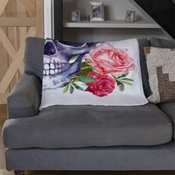 Benjamin Tate Design Human Skull With Flowers Blanket in Natural - Size: 120 cm x 150 cm - thumbnail 2