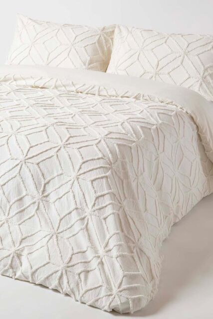 Homescapes Diamond Cotton Tufted Duvet Cover Set in White - Size: Single - image 1