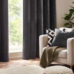 Yard Heavy Chenille Woven Piped Cushion in Charcoal - Size: 50 cm x 50 cm - thumbnail 5