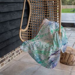 Benjamin Tate Design Washed Up Blue Blanket in Natural - Size: 120 cm x 150 cm - thumbnail 4