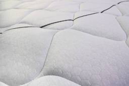Maxitex Kids Deluxe Pocket Sprung Mattress in White - Size: Single - thumbnail 5
