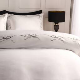 OHS Bow Border Bedding Set Microfibre Duvet Cover with Pillowcase in Black - Size: King - thumbnail 3