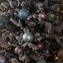 Samuel Alexander 50m 2000 LED TreeBrights Christmas String Lights with Timer in Warm White in Beige - thumbnail 7