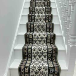 runrug Stair Runner Carpet for Staircases - Soft & Comfy, 9mm - 'Mayan' in Green - Size: 60 cm x 600 cm - thumbnail 3