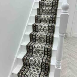 runrug Stair Runner Carpet for Staircases - Soft & Comfy, 9mm - 'Mayan' in Green - Size: 60 cm x 600 cm - thumbnail 7