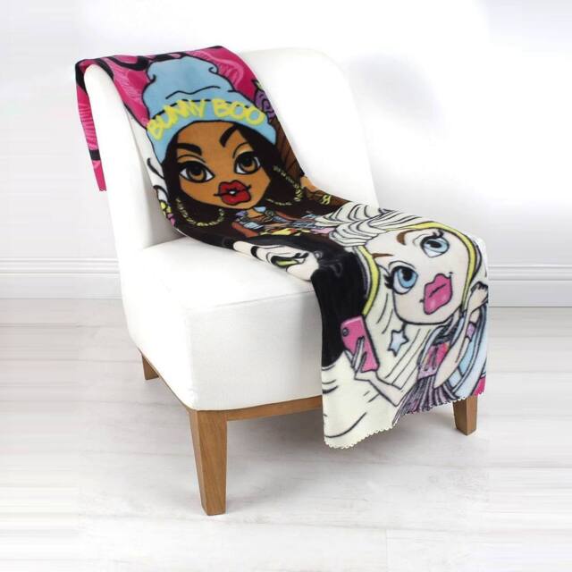 Bratz Women's Love Ur Selfie Fleece Blanket - image 1