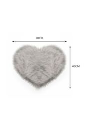 Living and Home 40x50cm Grey Plush Heart-Shaped Area Rugs Living Room Fluffy Window & Sofa Cushion Mat - Size: 40 cm x 50 cm - thumbnail 4