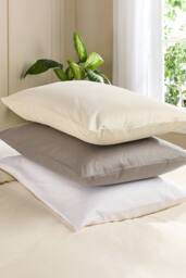 Hotel Pure Luxury 5 Star Classic Pillowcase - Pair in Cream - Size: Standard Pillow Case