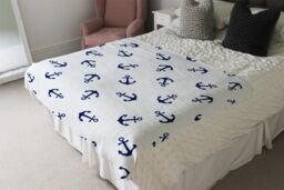 Benjamin Tate Design Navy Anchors On White Blanket in Natural - Size: 120 cm x 150 cm - thumbnail 3