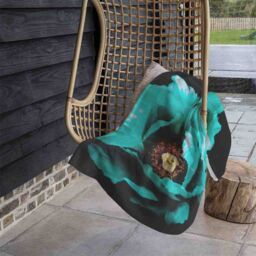 Benjamin Tate Design Cyan Peony Flower Blanket in Natural - Size: 120 cm x 150 cm - thumbnail 4