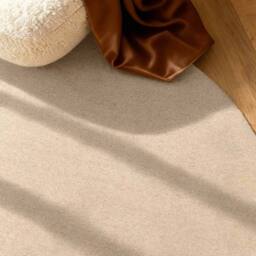 THE RUGS Puristic Fine Boucle Wool Rug Knots Textured Living Room Rug in Light Beige - Size: 140 cm x 200 cm - thumbnail 4