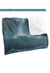 Wild Wings Polar Night Light 2 Silky Touch Super Soft Throw Blanket 152 X 127 cm in White - thumbnail 3