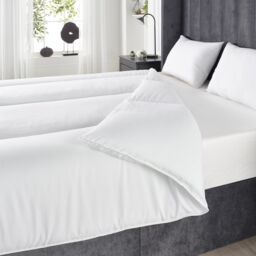 OHS Soft Like Down Duvet 13.5 TOG Quilt in White - Size: King - thumbnail 2