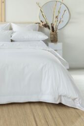 Belledorm Egyptian Cotton 400 Thread Count Oxford Duvet Cover in Purple - Size: Double - thumbnail 2