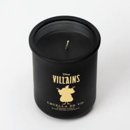 Disney Villains Cruella De Vil Candle - Black Pepper & Foxglove 252g - Size: Medium - thumbnail 5