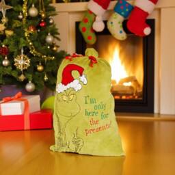 Garden Greatness Grinch Here For The Presents Sack in Green - Size: 1 Pack - thumbnail 1