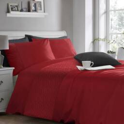 Velosso Quilted Geo Duvet Cover & Pillowcase Set in Silver - Size: King - thumbnail 3