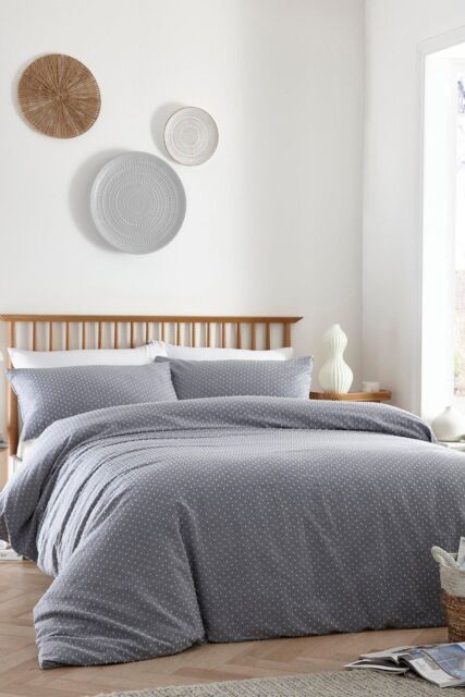 Appletree 'Waterford' 100% Cotton Tufted Duvet Cover Set in Blue - Size: Double - image 1