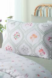 Catherine Lansfield 'Cameo Floral' Reversible Duvet Cover Set in Light Green - Size: Double - thumbnail 3