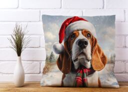 Warren Reed - Designer Snowy Christmas Bassett Hound Cushion in Brown - Size: 60 cm x 60 cm - thumbnail 2