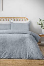 Catherine Lansfield Crinkle Seersucker Duvet Cover Set in Blue - Size: Single - thumbnail 1