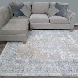 Kukoon Blue Grey Distressed Traditional Medallion Bordered Rug in Baby Blue - Size: 120 cm x 170 cm - thumbnail 2