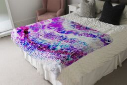 Benjamin Tate Design Pink Wilderness Blanket in Natural - Size: 120 cm x 150 cm - thumbnail 3
