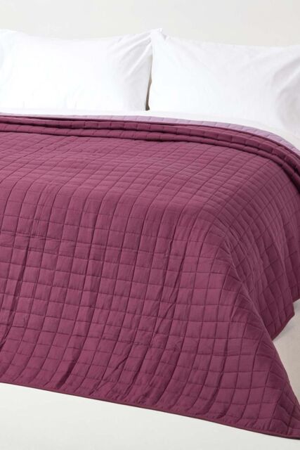 Homescapes Cotton Quilted Reversible Bedspread in Purple - Size: Single - image 1