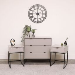 Melody Maison 3 Drawer Chest Of Drawers & Pair Of Bedside Tables - Hesley Taupe Stone Range - thumbnail 2